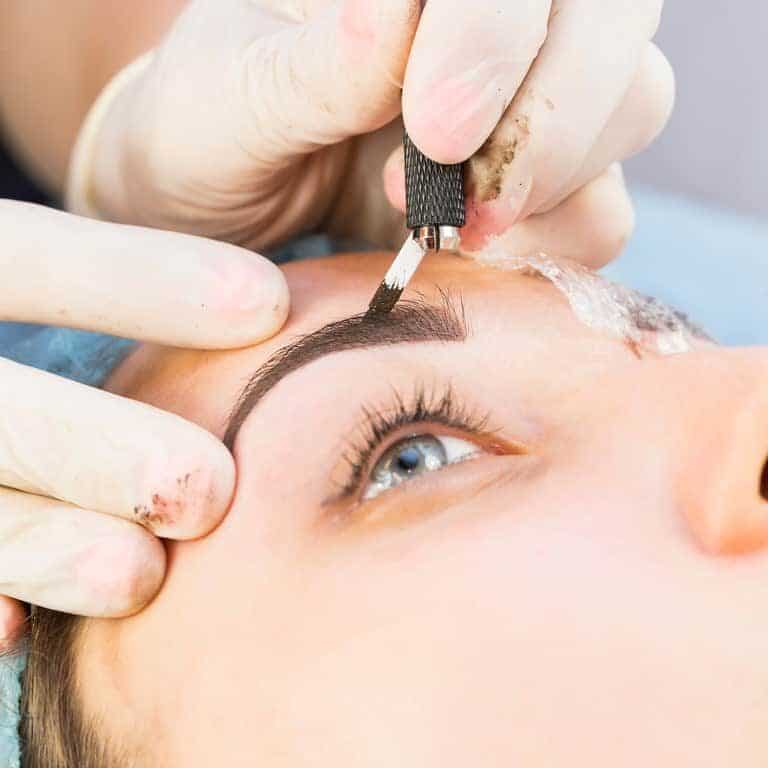 Microblading Tool precisely positioned to Mimic the Natural Growth Pattern of the Eyebrow | selftattoo.com